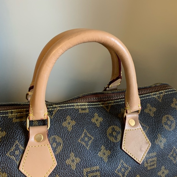 Leather Elegant Brown Monogram Duffel Bag - Picture 9 of 14